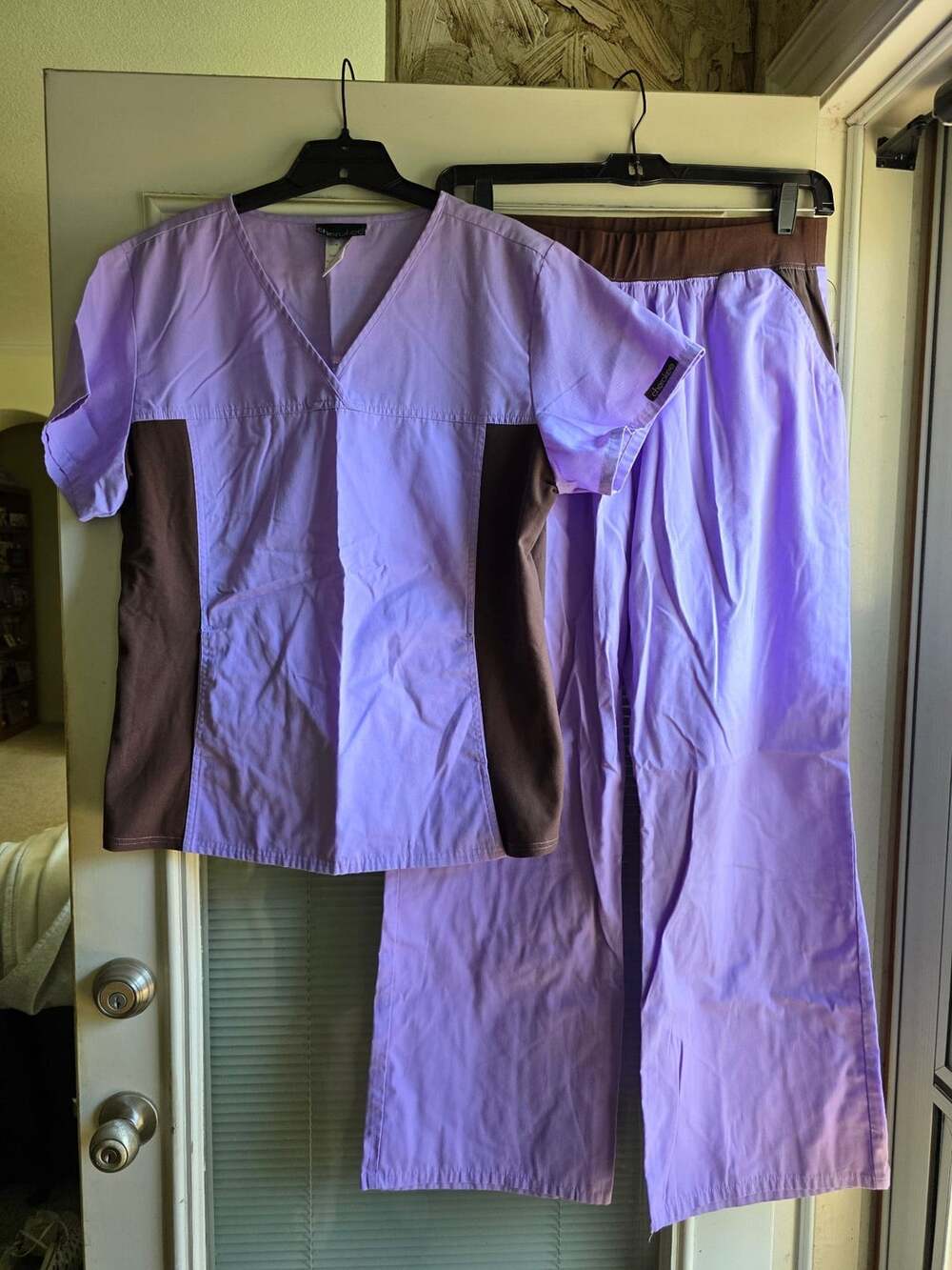 Cherokee 2874 Scrub Set Top Pants Size Large Lilac Brown V-Neck